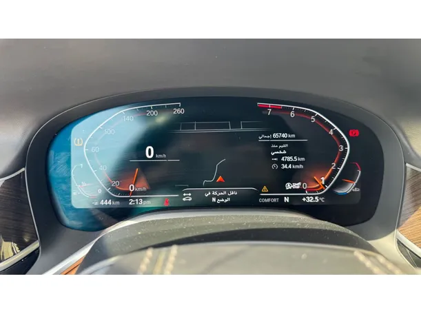 Car image 18
