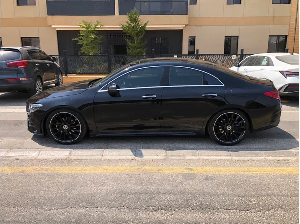 Car image 8