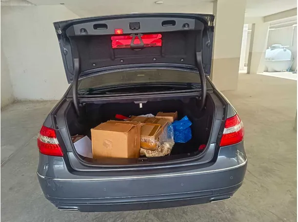 Car image 25