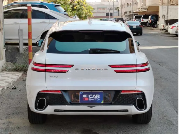 Car image 6