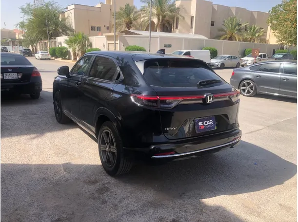 Car image 7