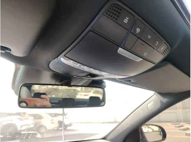Car image 38