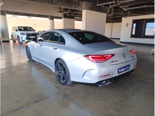 Car image 7