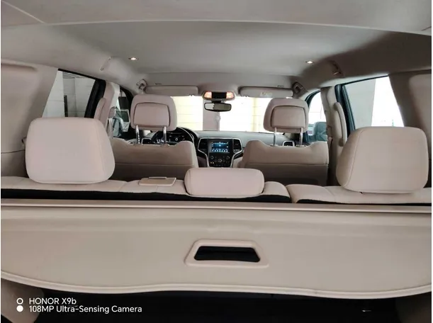 Car image 31