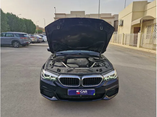 Car image 24