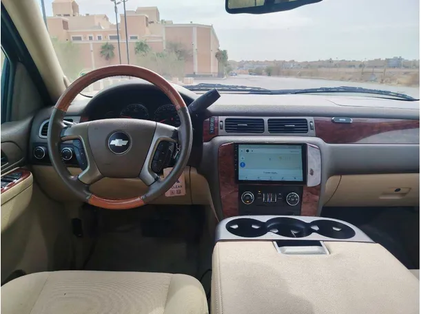 Car image 21