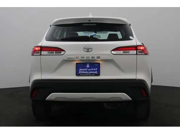 Car image 12