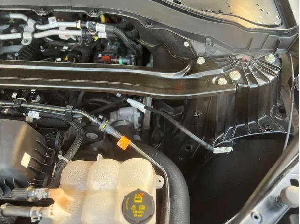 Car image 23