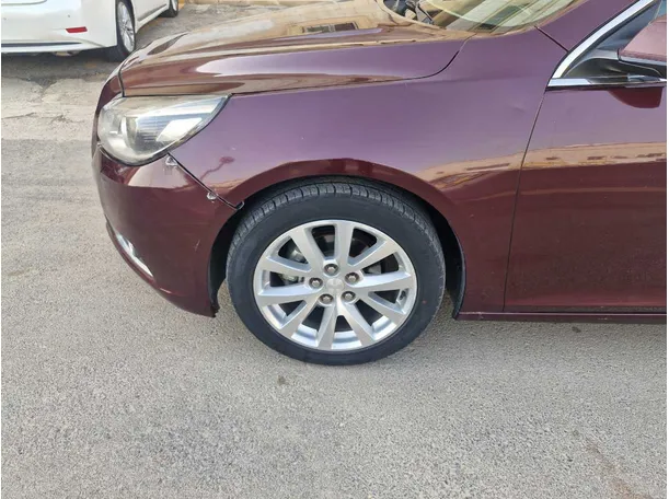 Car image 9