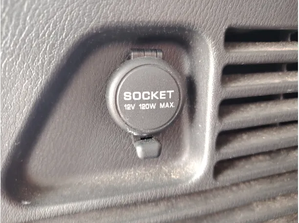 Car image 29
