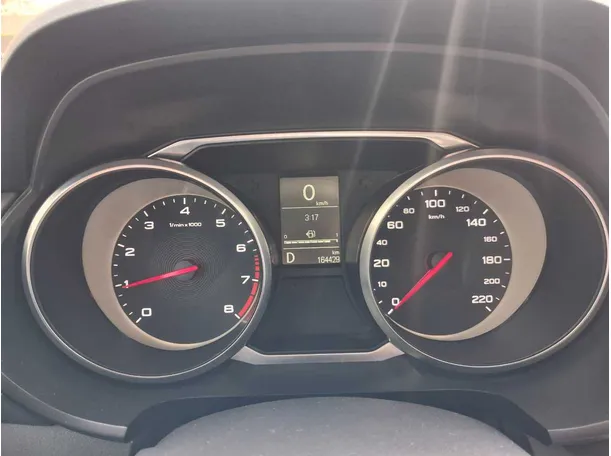Car image 19