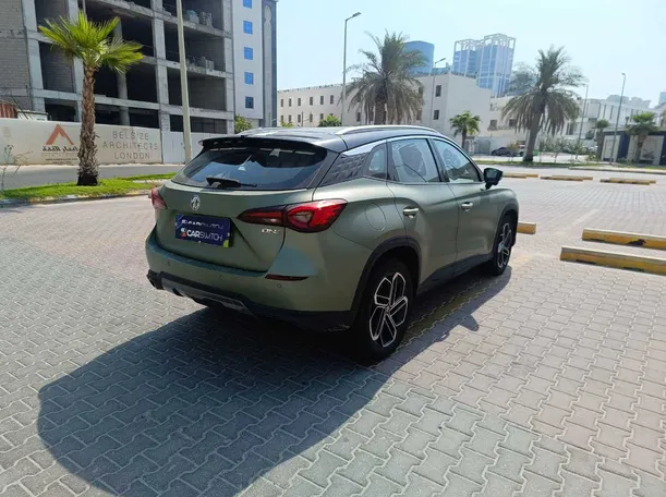 Car image 5