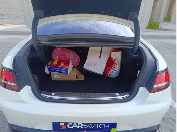 Car image 27