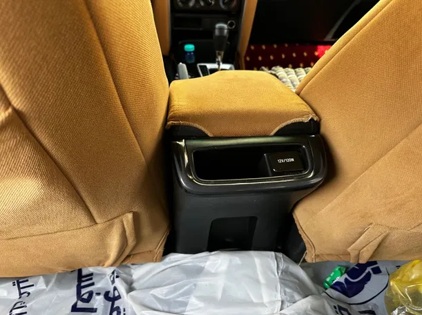 Car image 25