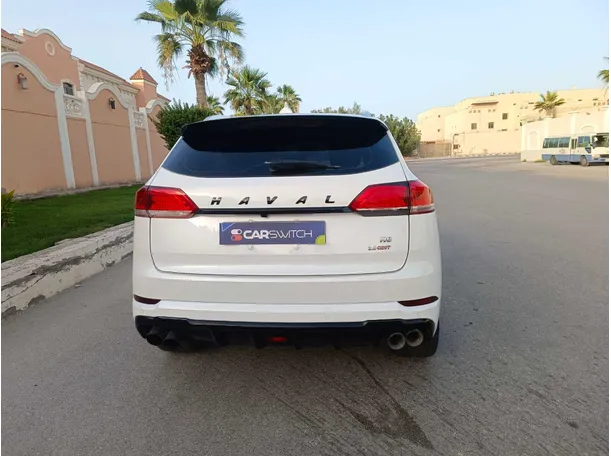 Car image 6