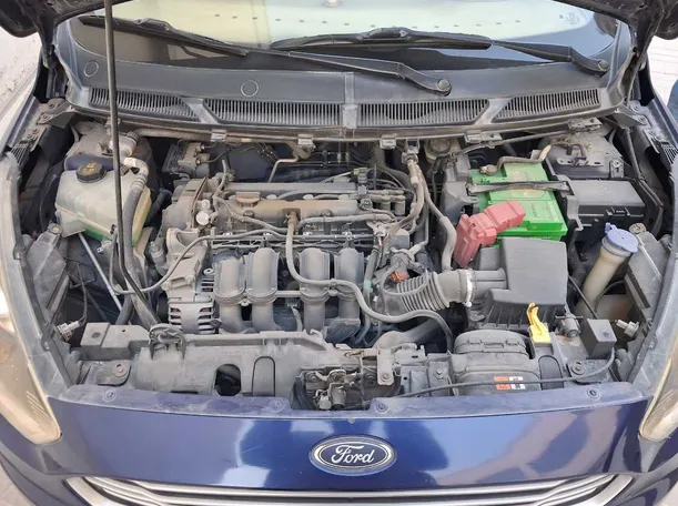 Car image 17