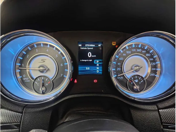 Car image 24