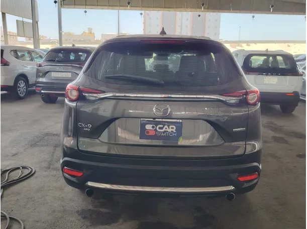 Car image 6