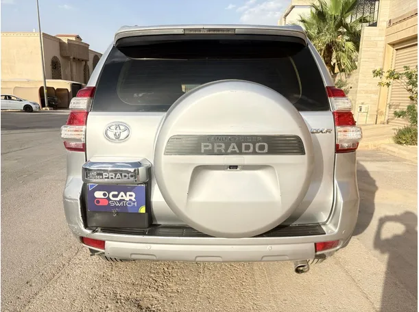 Car image 6
