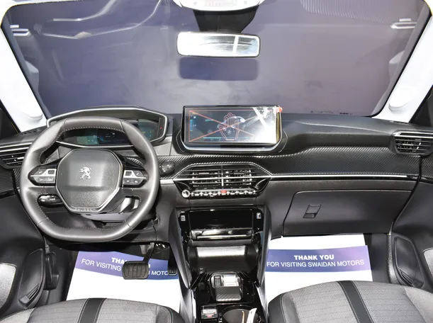 Car image 7