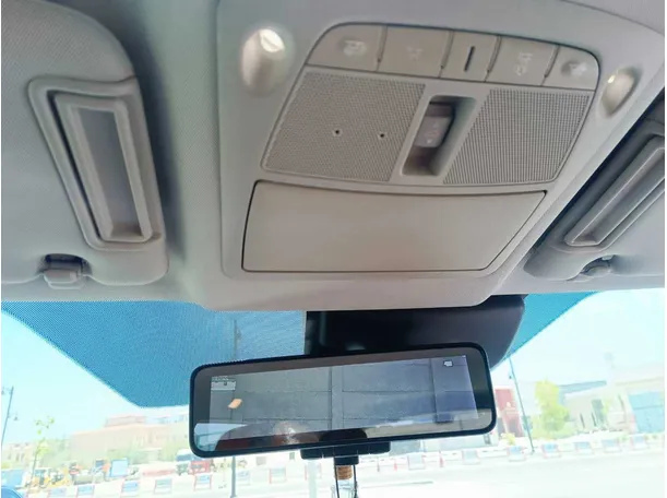 Car image 36