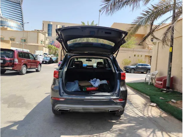 Car image 25