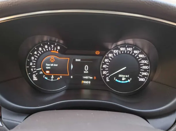 Car image 18