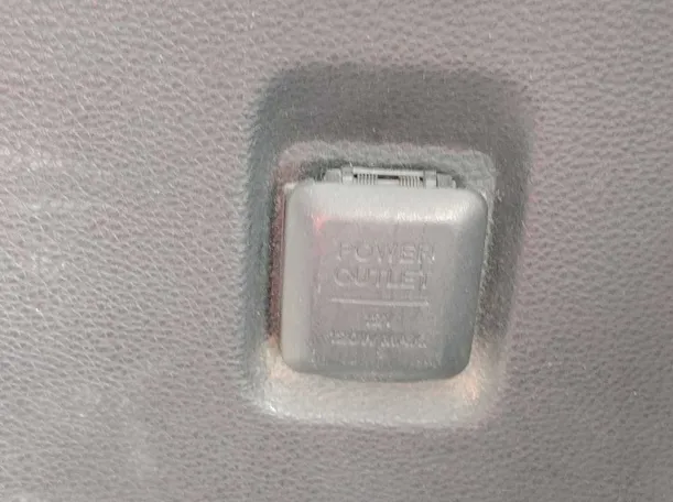 Car image 31