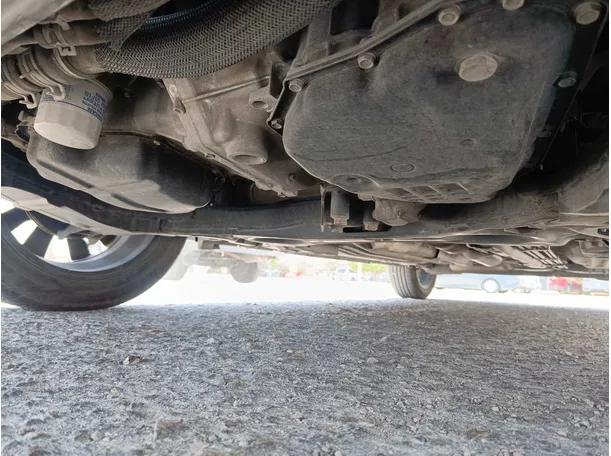 Car image 32