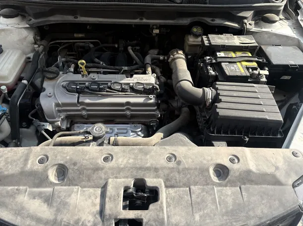 Car image 26