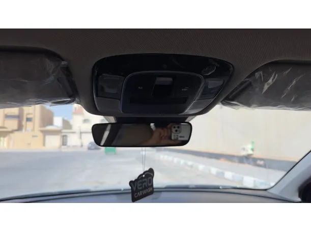 Car image 21