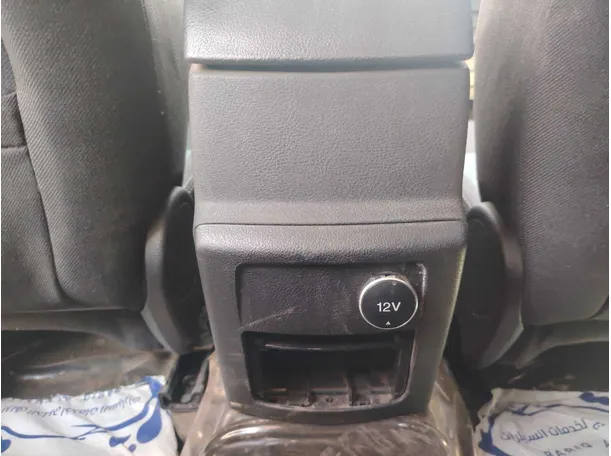 Car image 29