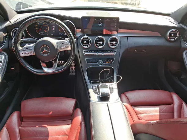 Car image 18
