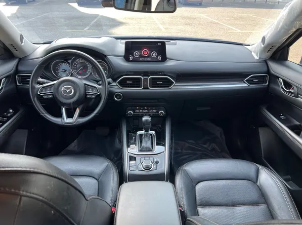 Car image 15