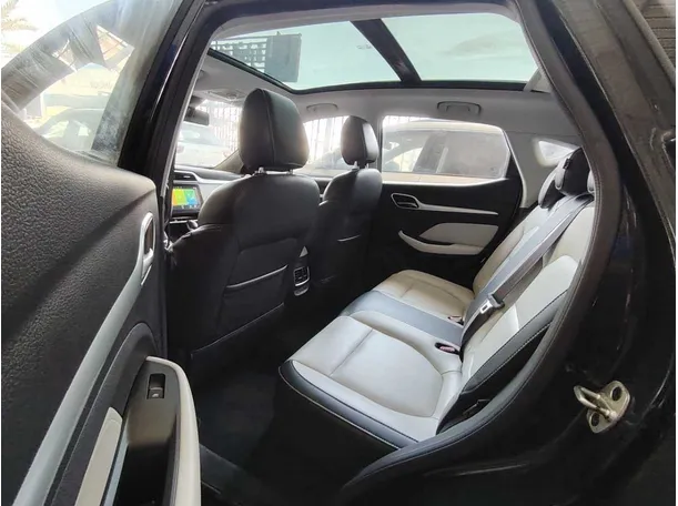 Car image 22