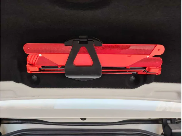 Car image 27