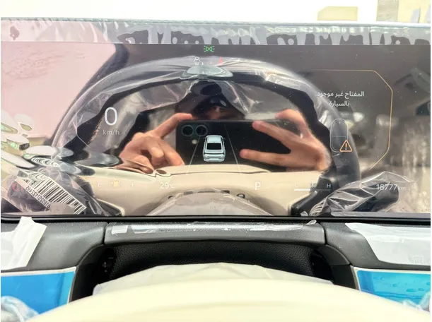 Car image 24