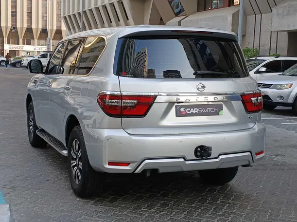 Car image 5