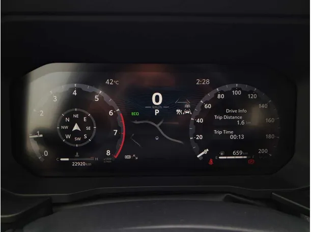 Car image 14