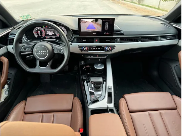 Car image 18