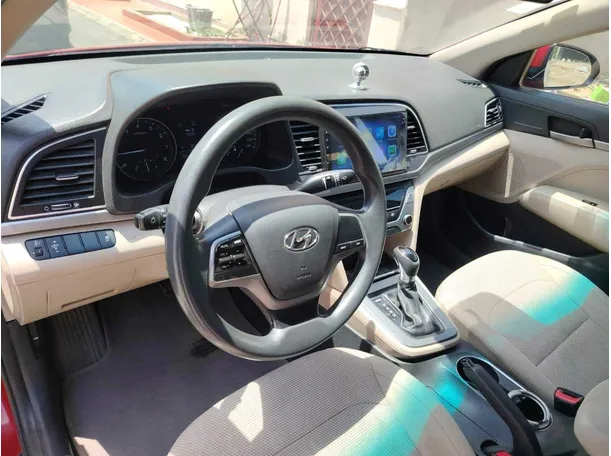 Car image 14