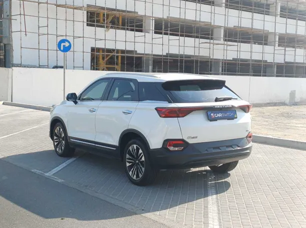 Car image 7