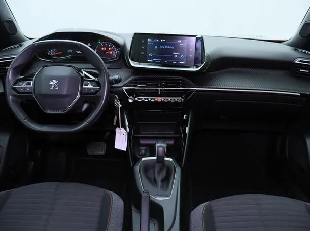Car image 14