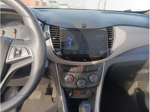 Car image 16