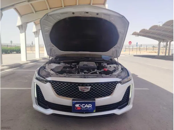 Car image 30