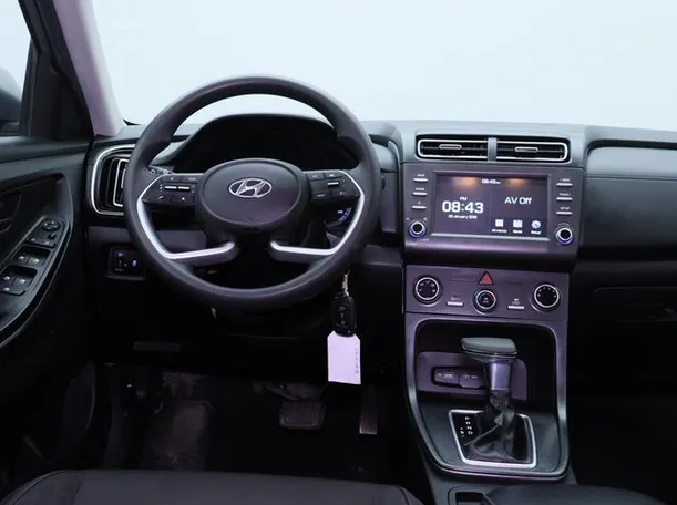 Car image 9