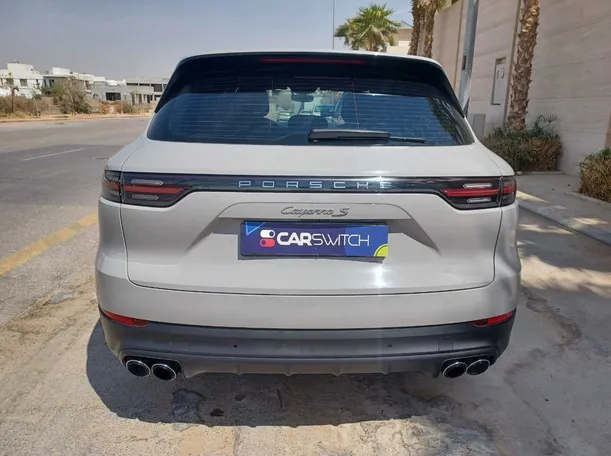 Car image 6