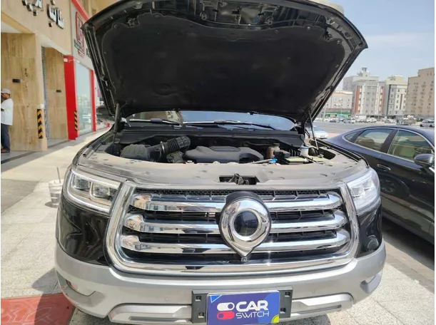 Car image 40
