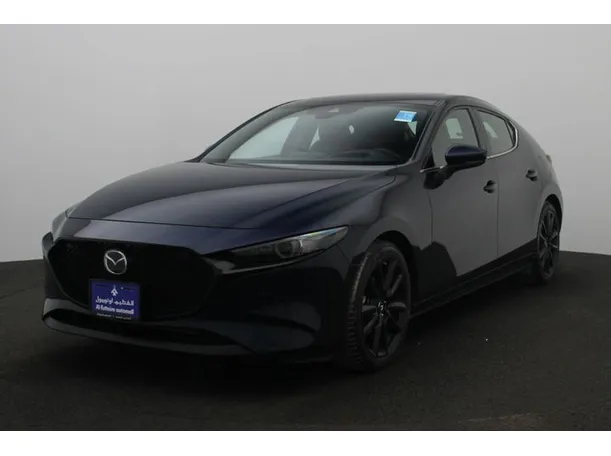 2023 مازدا 3 في الإمارات