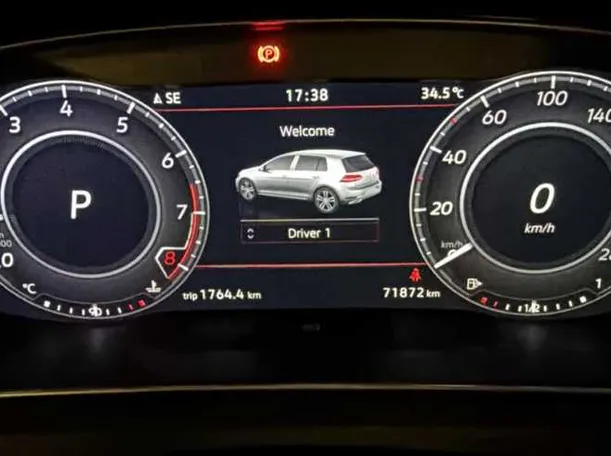 Car image 21